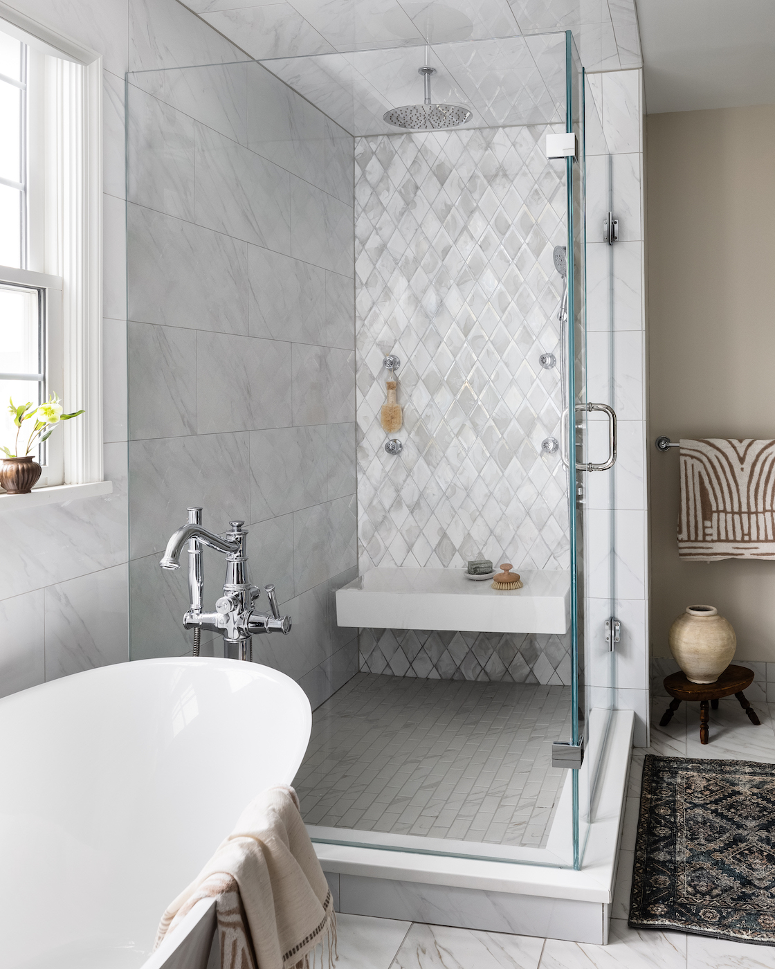 bathroom-interior-design-potomac-md-bathtub