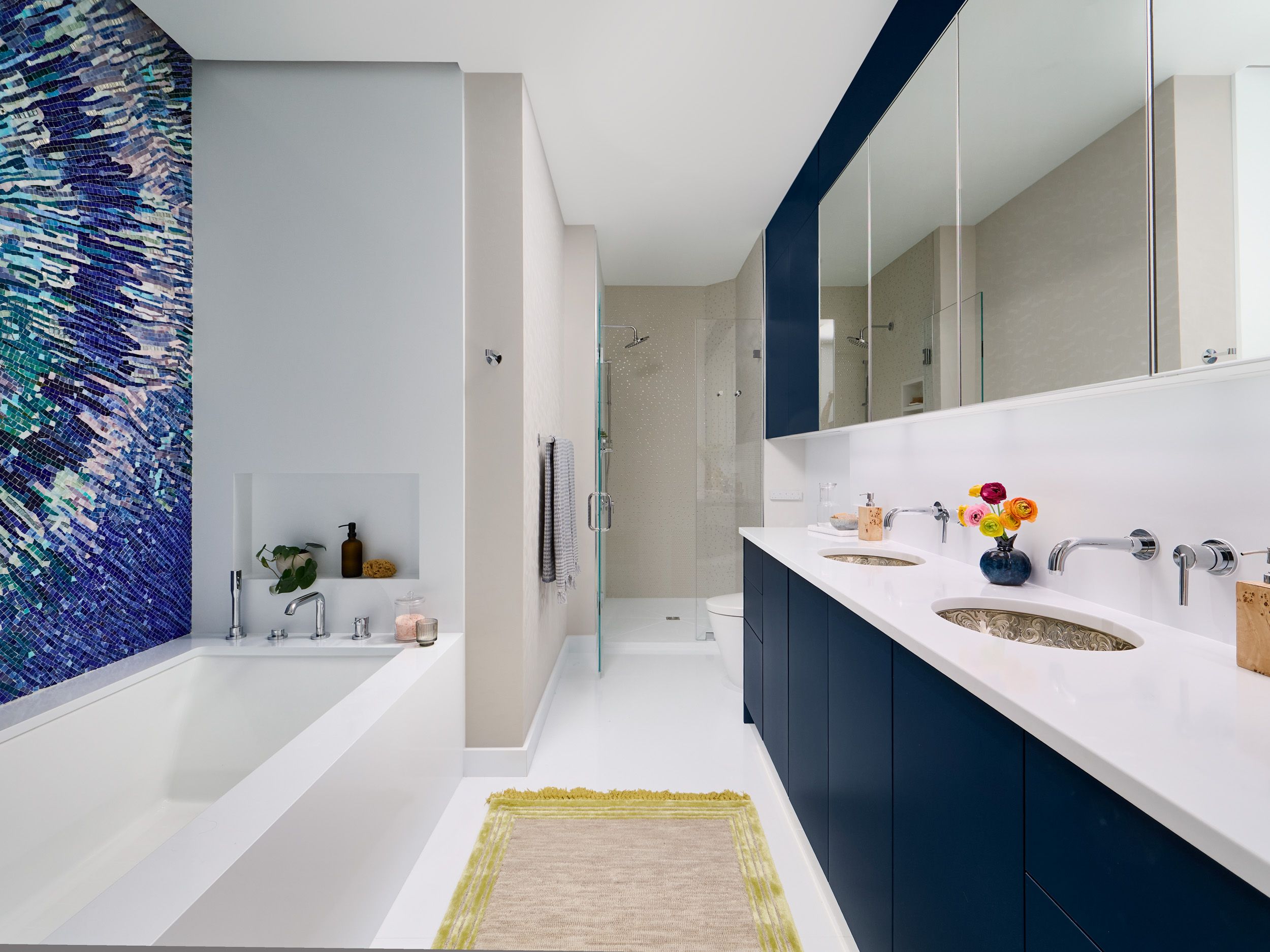 luxury-bathroom-in-washington-dc-by-lp-co
