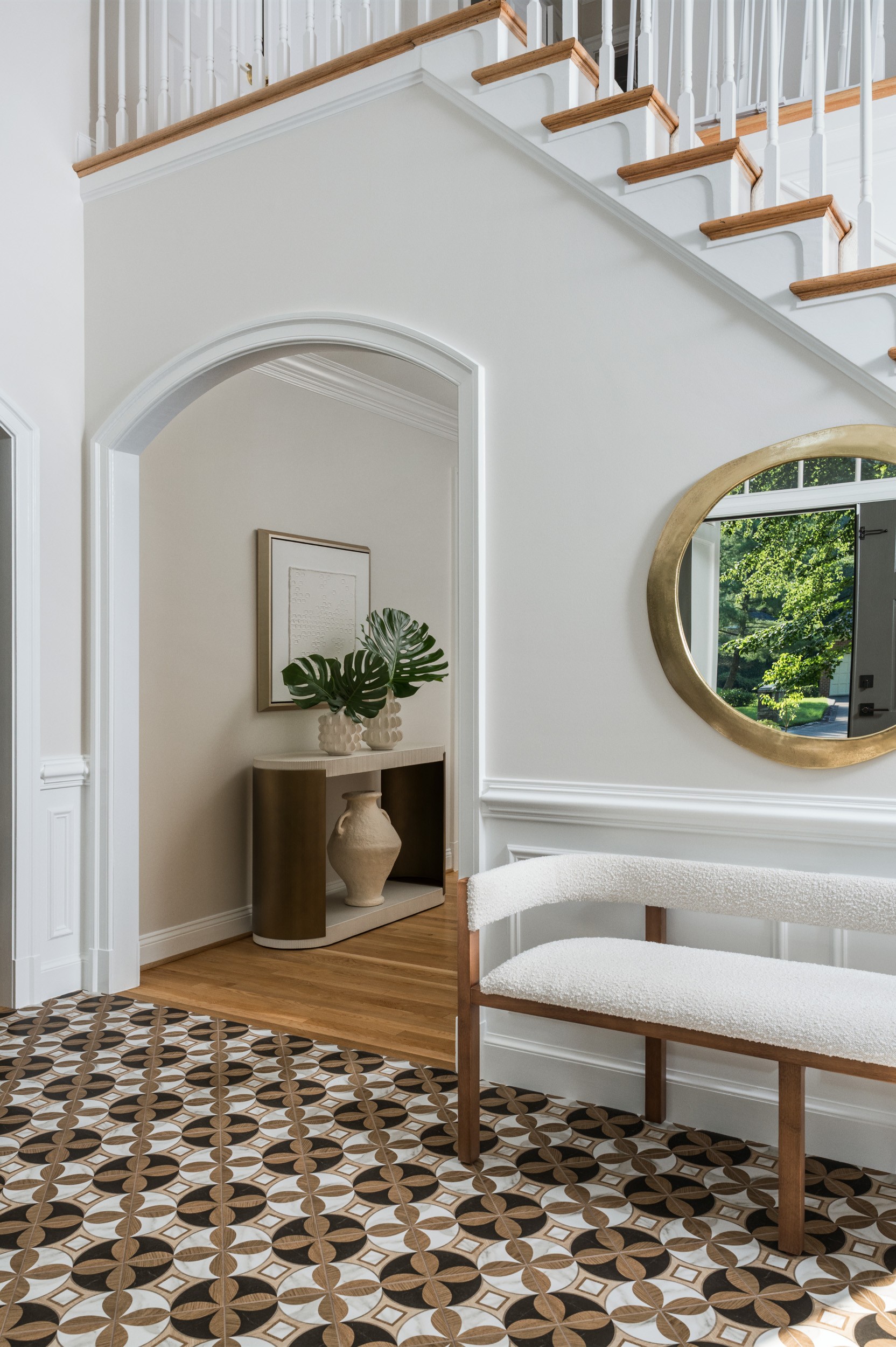 potomac-md-entryway-with-geometric-tile