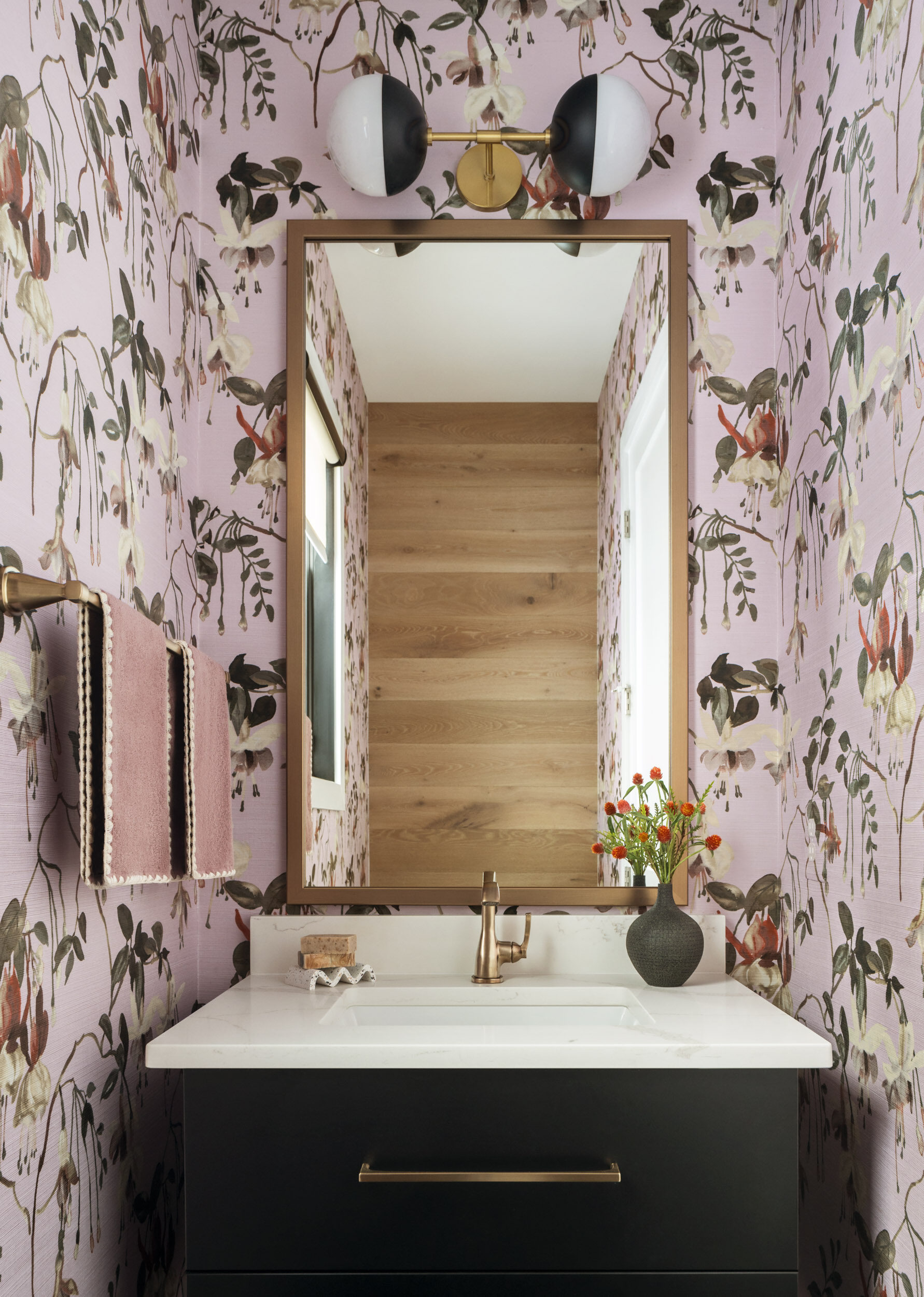 lp-co-powder-bathroom-pink-wallpaper
