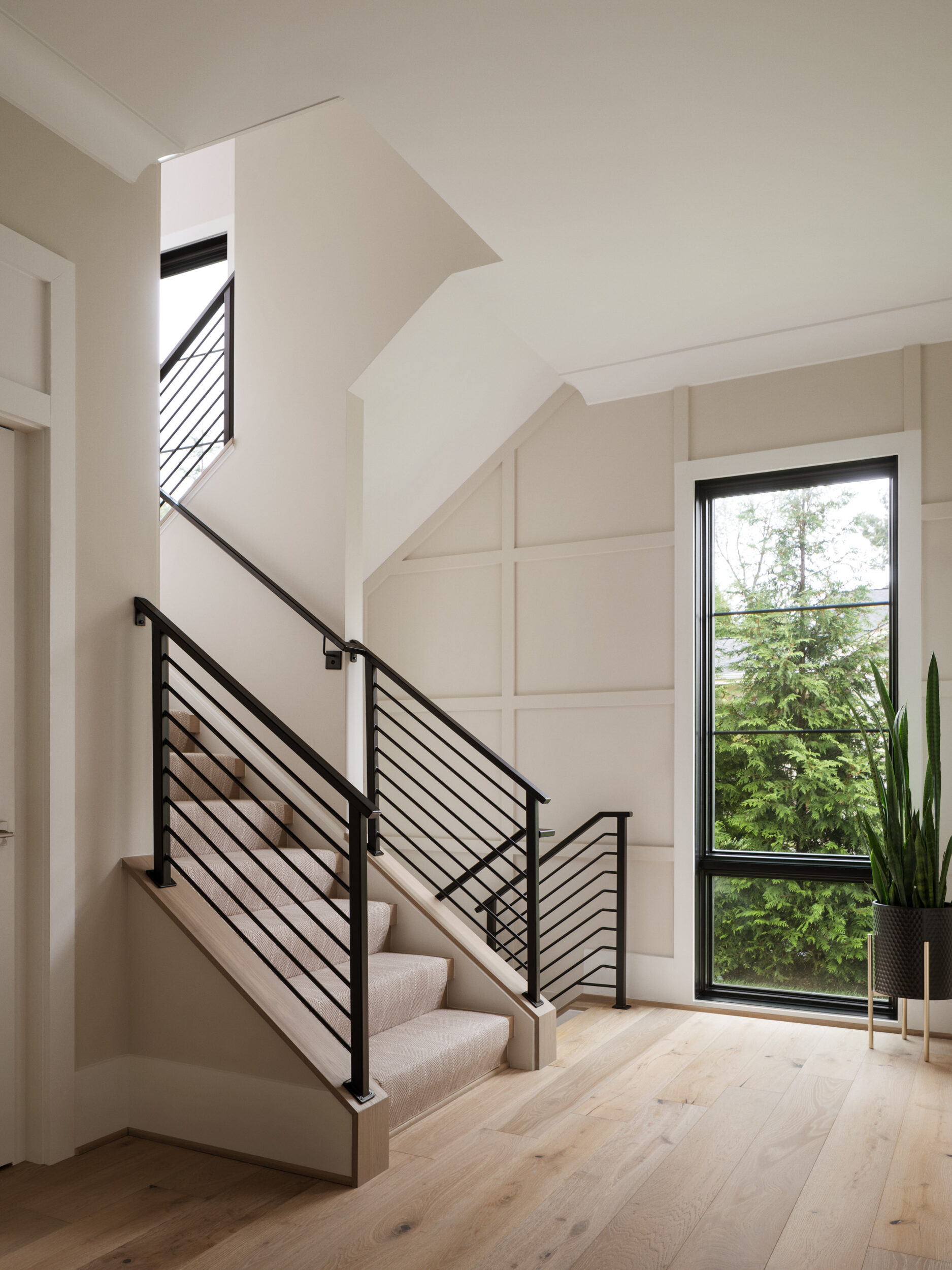 molding-in-stairway-vienna-virginia